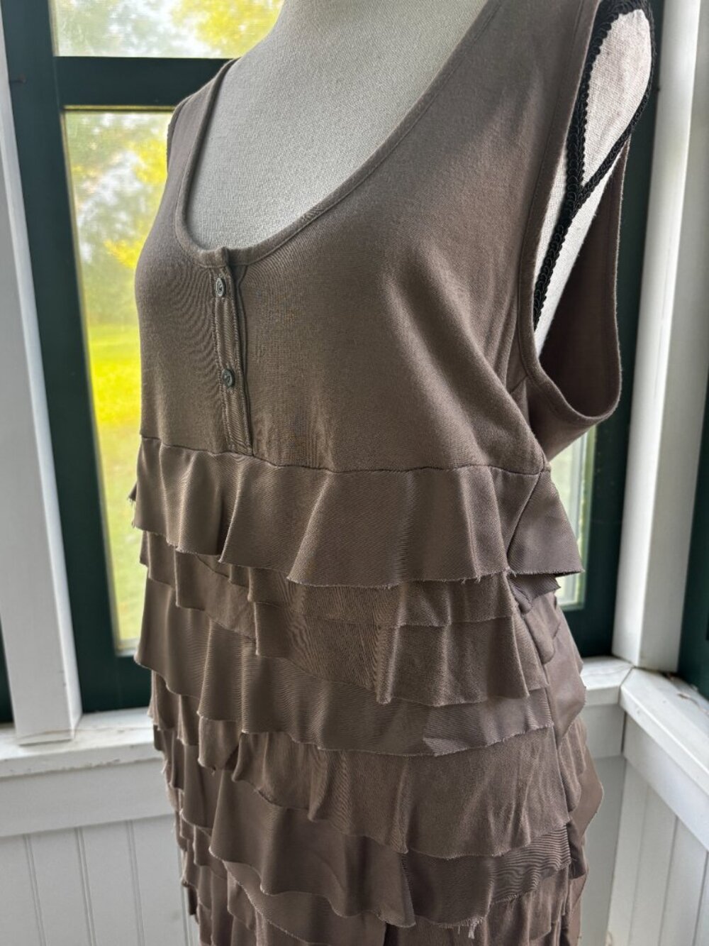 Kenneth Cole Taupe Ruffle Dress Large NWT - Picture 3 of 10